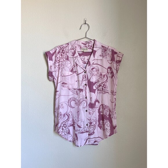 Tops - Paradise Now Hawaii Horoscope Aloha Shirt in Pink Size SMALL